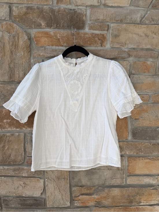 Vintage Tops - Vintage Eyelet Top